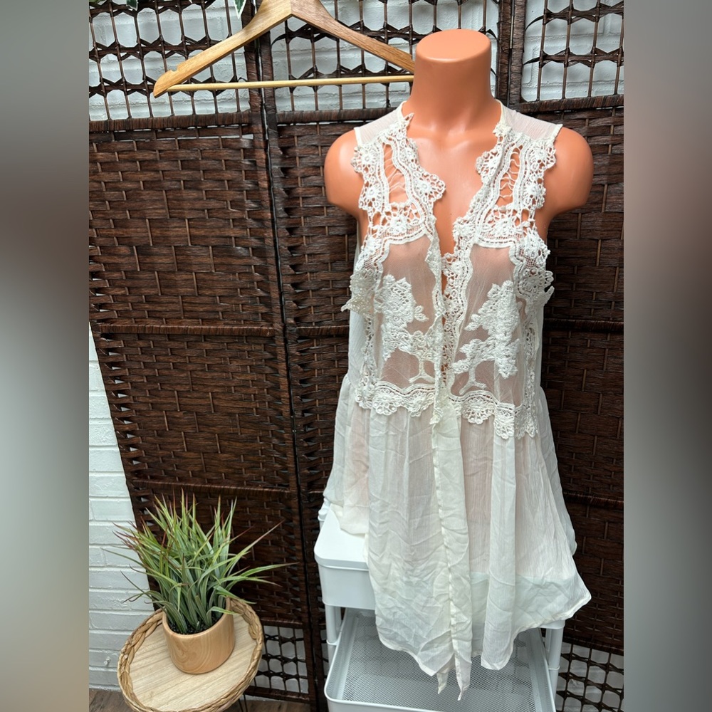 No Boundaries White Lace See Through Sheer Kimono /top